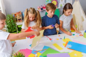 https://www.ihmadrid.live/cursos-ingles/campamentos-verano/espana/creative-english-summer-camp