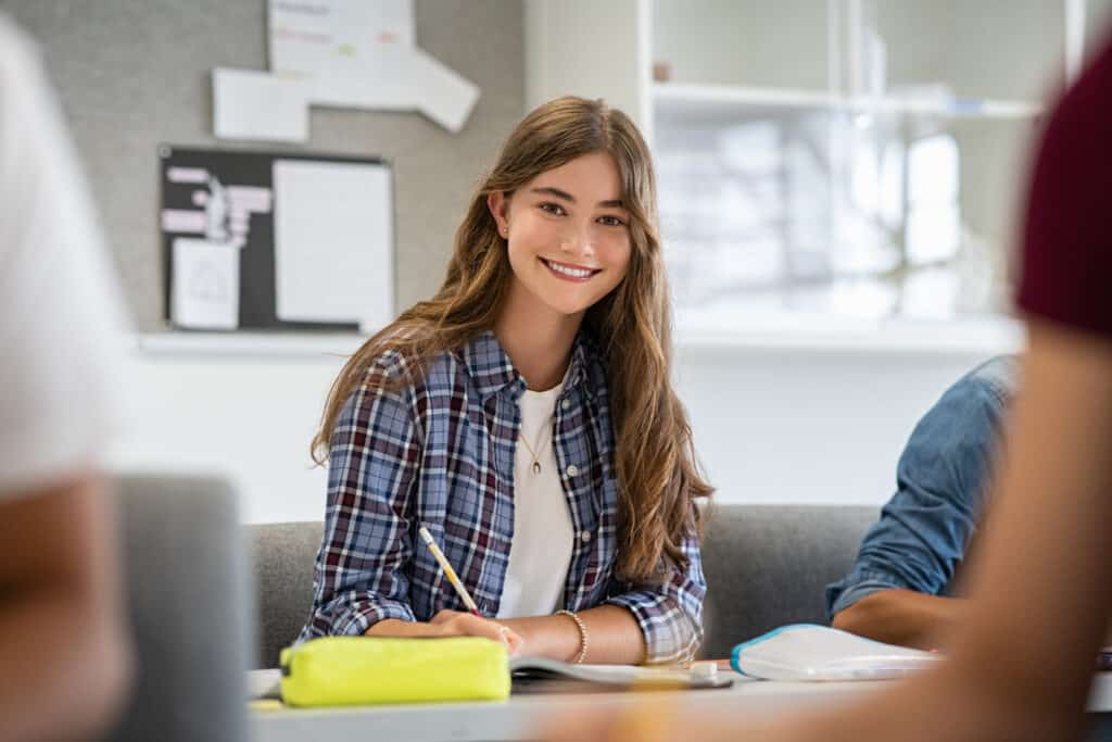 https://www.ihmadrid.live/cursos-ingles/cursos-verano/english-futures-lab-curso-ingles-adolescentes.html
