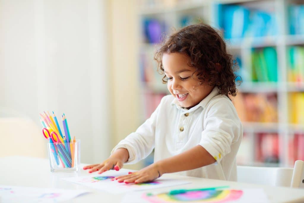 Infants Play: curso de inglés para niños - IH Madrid