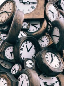 https://www.ihmadrid.live/en/blog/how-to-tell-time-in-spanish.html