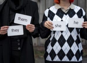 https://www.ihmadrid.live/blog/pronombres-personales-en-ingles.html