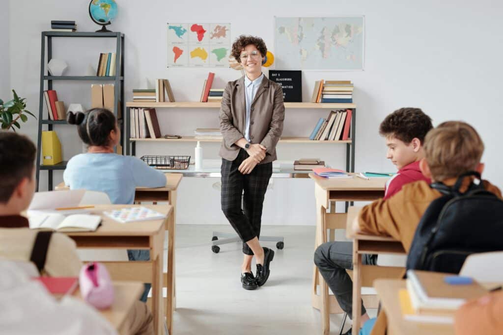 https://www.ihmadrid.live/en/blog/how-to-teach-in-spanish.html
