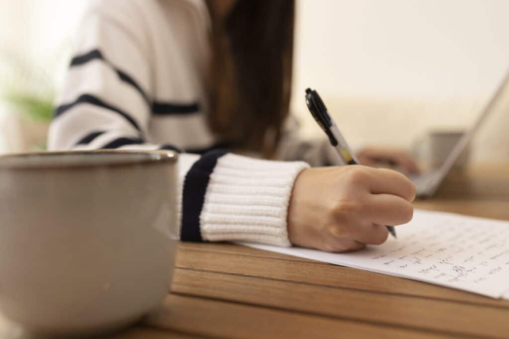 https://www.ihmadrid.live/blog/article-writing-b2-cambdridge.html
